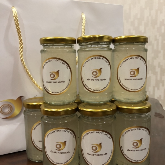 Yến tươi chưng thủ công - vị lá dứa - chai 100ml